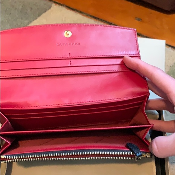 Burberry Embossed Check Porter Continental Wallet - Picture 4 of 4